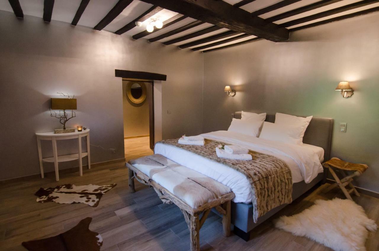 River Lodge Hotel Insolite Maredsous Buitenkant foto